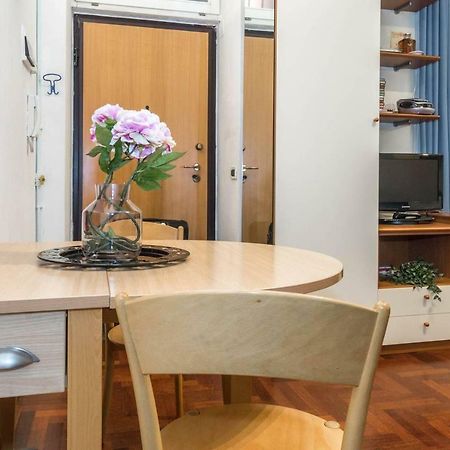 ALTIDO Colorful Studio for 2 close to Sforzesco Castle Milano Exterior foto